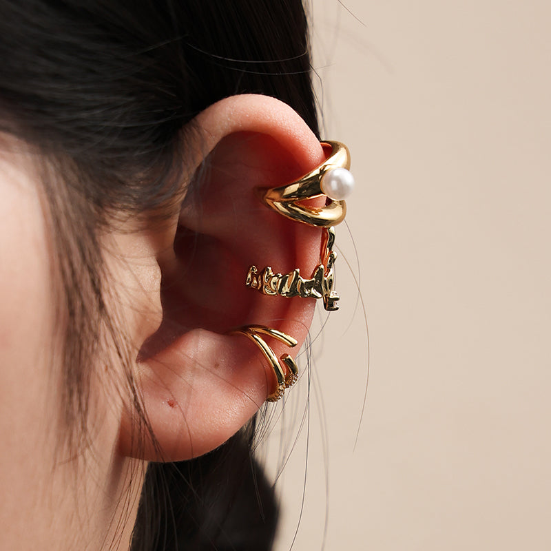 Curve Ear Cuff