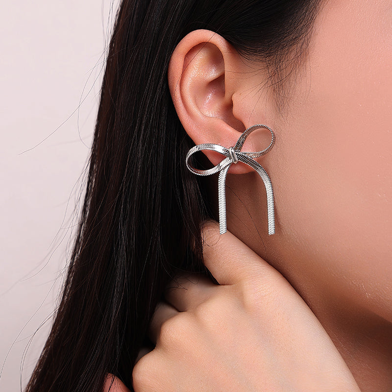 Ribbon Whirl Earrings